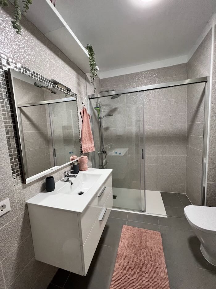 Aloha-Costa-del-Silencio-furdo-min