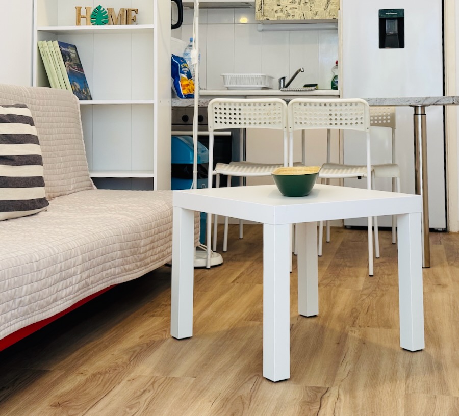 Casa Zoltan Tenerife – dohanyzoasztal